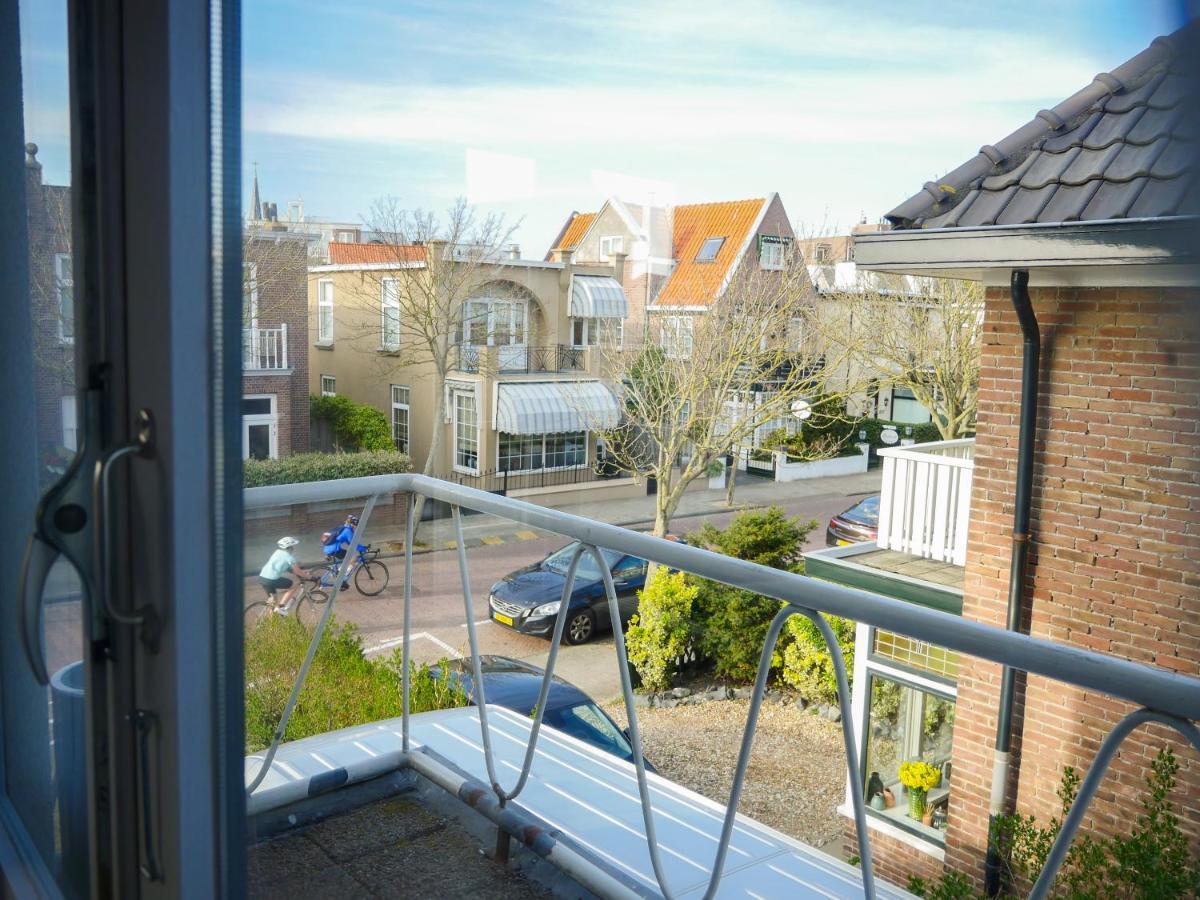 Hotel / Pension Villa Tanahlot Zandvoort Exterior foto